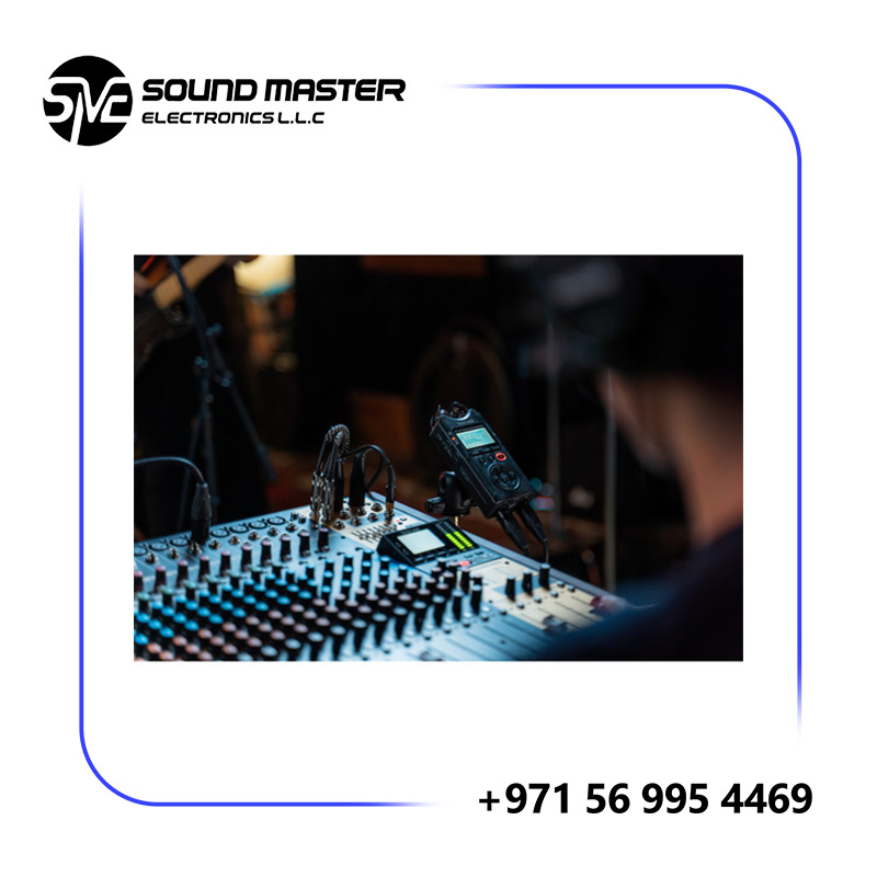 S5 TASCAM DR-40X 4-Channel Portable Audio Recorder and USB Interface with Adjustable Mic