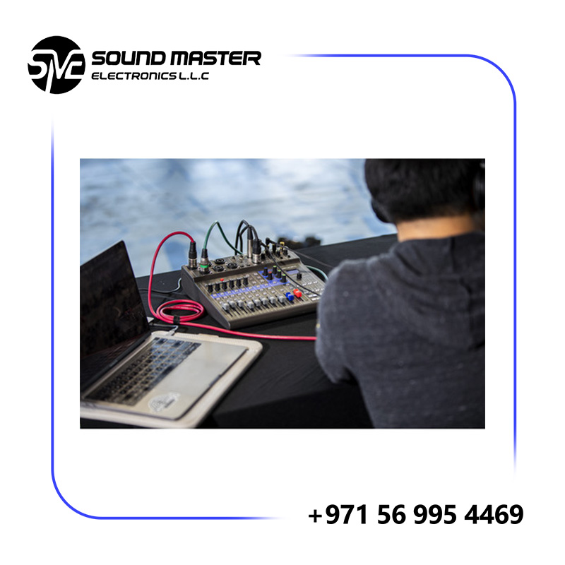 S5 Zoom LiveTrak L-8 Portable 8-Channel Digital Mixer and Multitrack Recorder