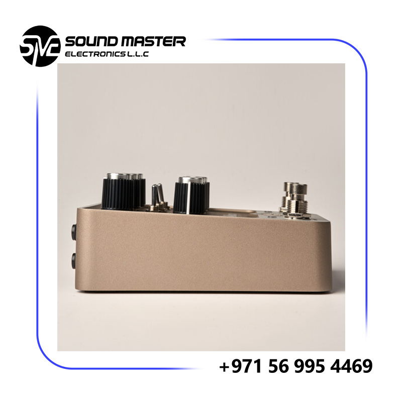 s6 Universal Audio UAFX Golden Reverb Stereo Effects Pedal