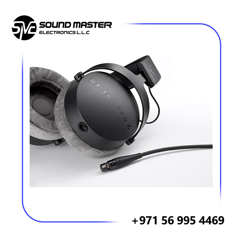 s1 Beyerdynamic DT 700 PRO X Closed-Back Studio Headphones for Recording and Monitoring, Wired